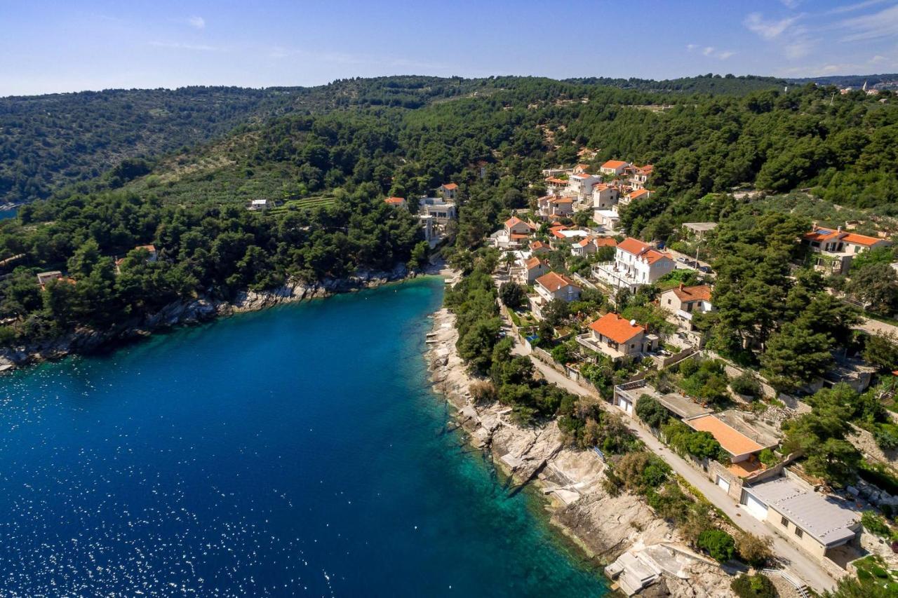 Apartments And Rooms By The Sea Puntinak, Brac - 12255 Selca  Dış mekan fotoğraf