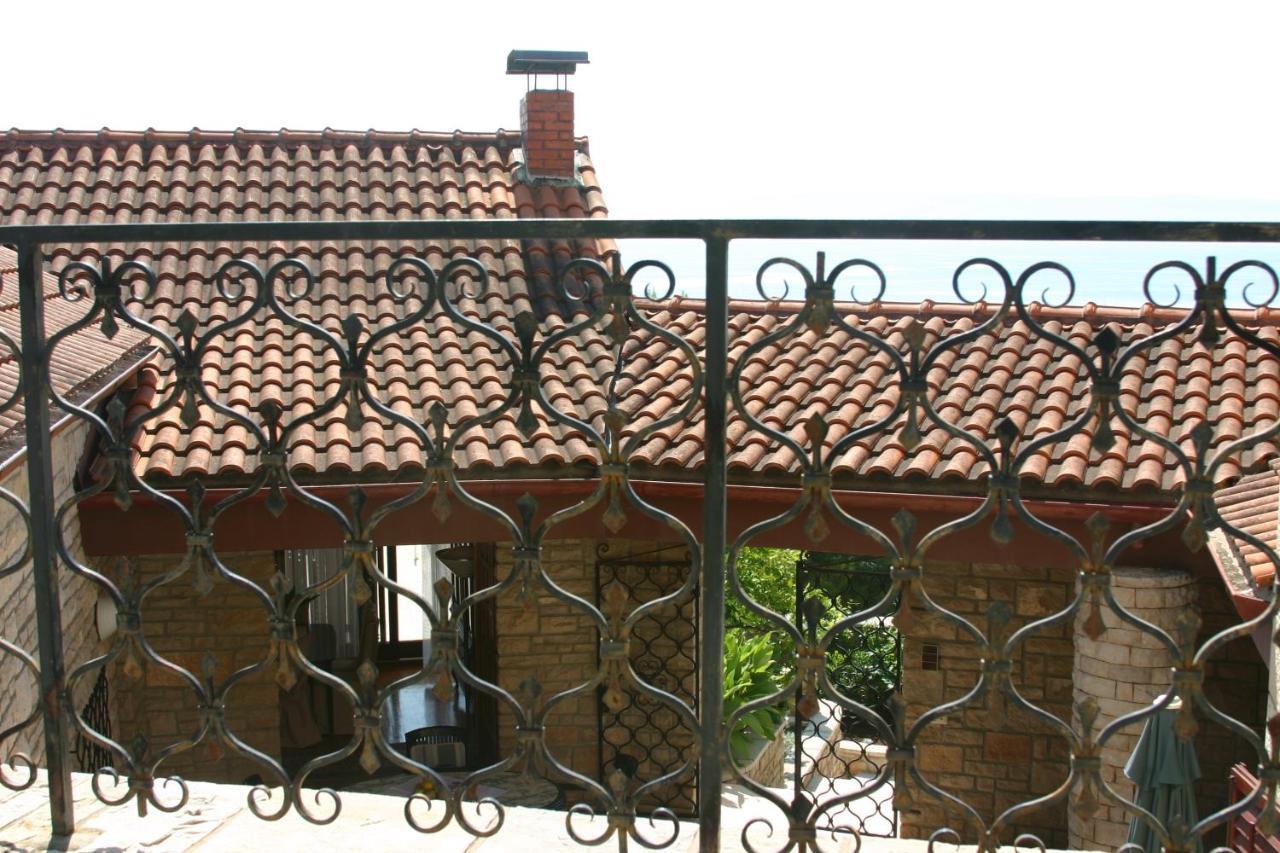Apartments And Rooms By The Sea Puntinak, Brac - 12255 Selca  Dış mekan fotoğraf