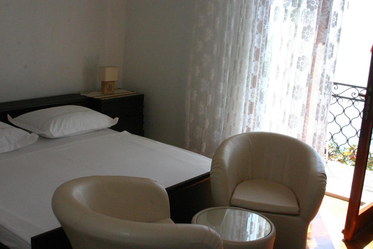 Apartments And Rooms By The Sea Puntinak, Brac - 12255 Selca  Dış mekan fotoğraf