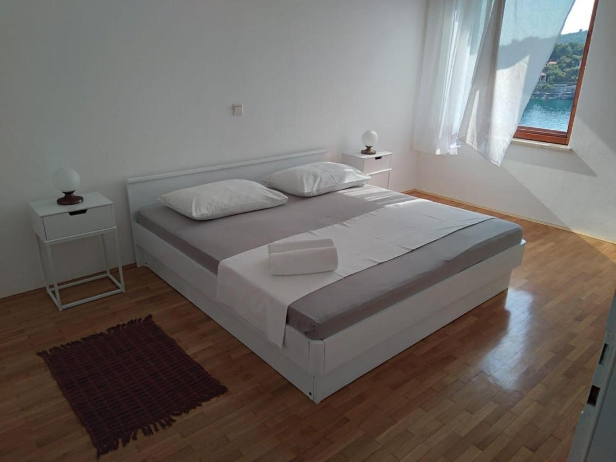 Apartments And Rooms By The Sea Puntinak, Brac - 12255 Selca  Dış mekan fotoğraf