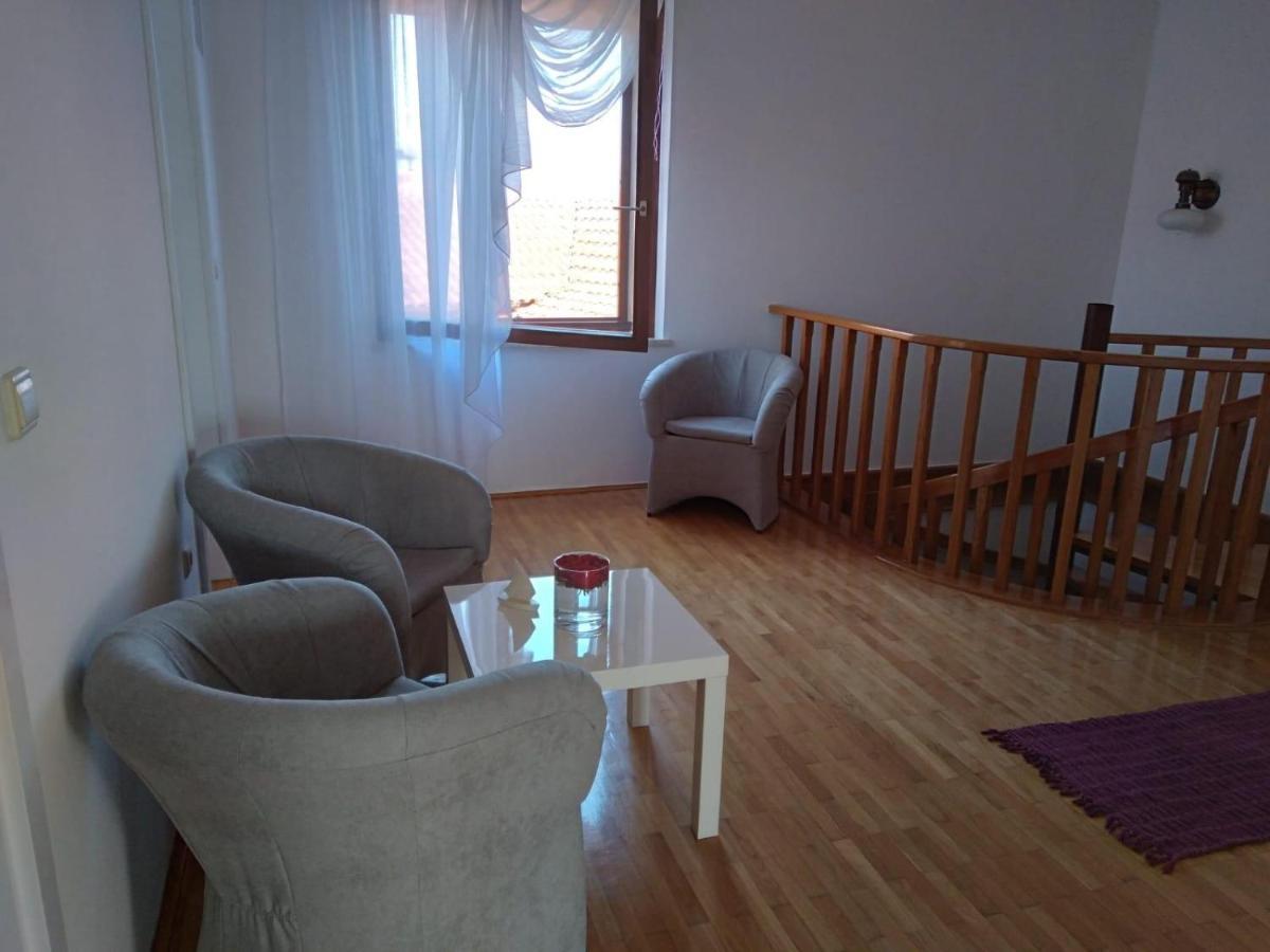 Apartments And Rooms By The Sea Puntinak, Brac - 12255 Selca  Dış mekan fotoğraf