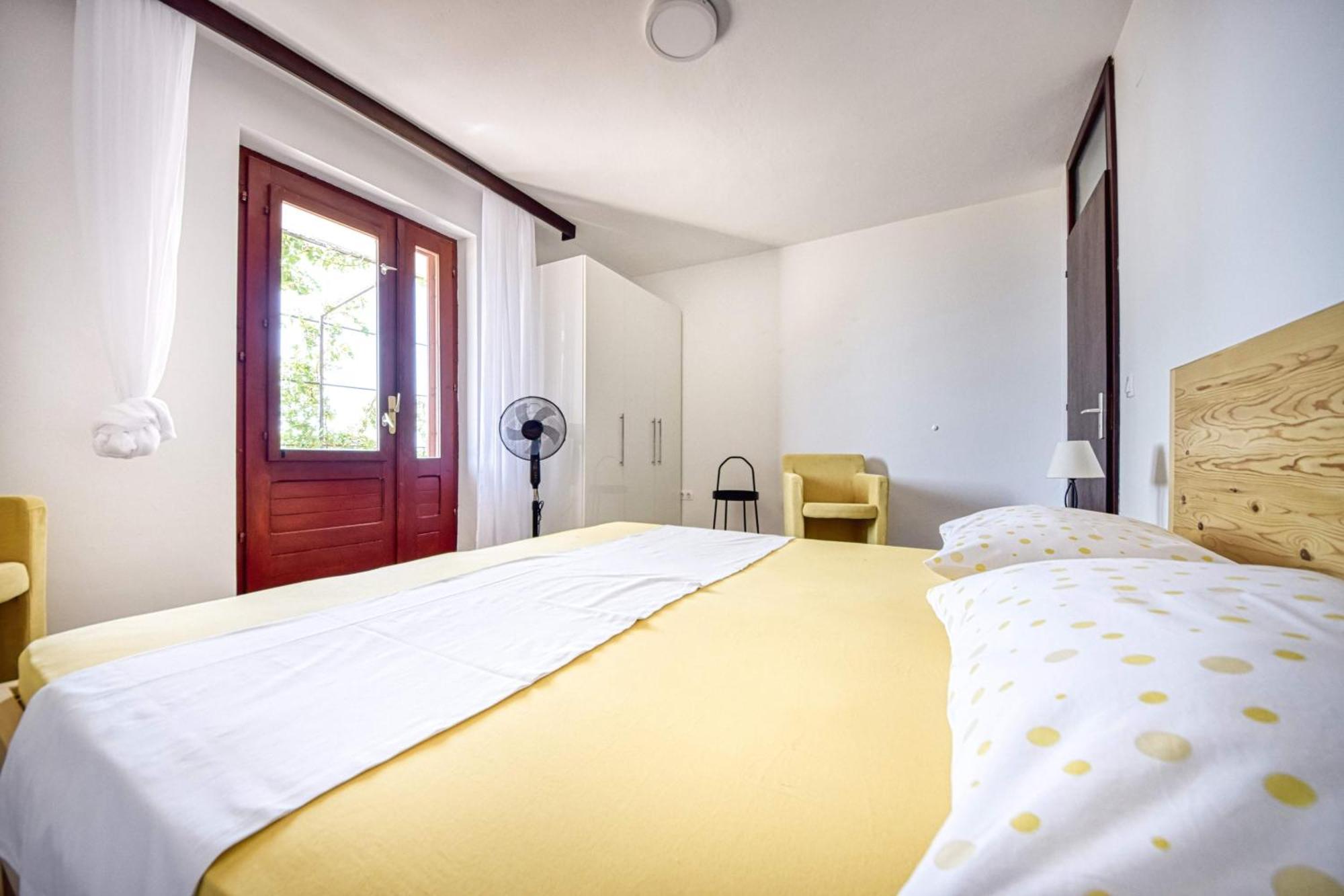 Apartments And Rooms By The Sea Puntinak, Brac - 12255 Selca  Oda fotoğraf